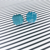 As The Seafoam Glitters – Geo Studs